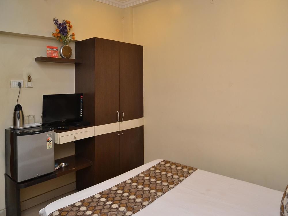 בובנשוואר Oyo 3019 Hotel Lingaraj מראה חיצוני תמונה