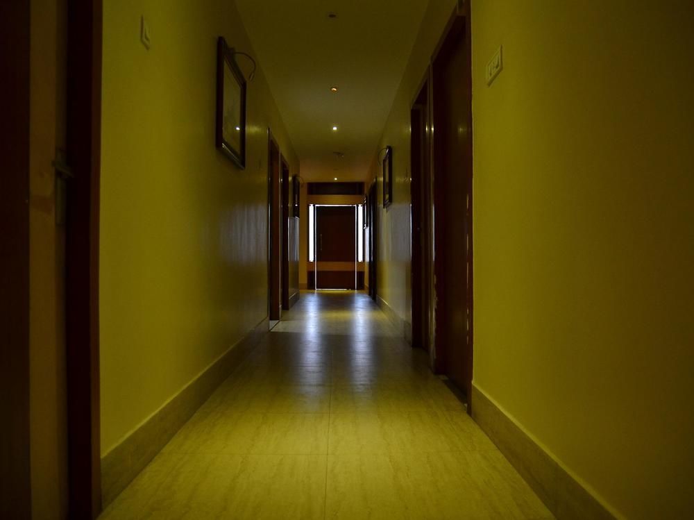 בובנשוואר Oyo 3019 Hotel Lingaraj מראה חיצוני תמונה