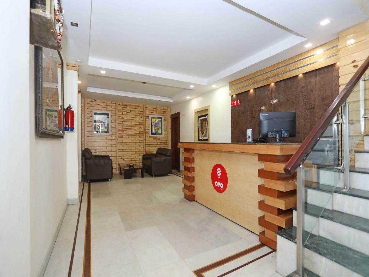 בובנשוואר Oyo 3019 Hotel Lingaraj מראה חיצוני תמונה