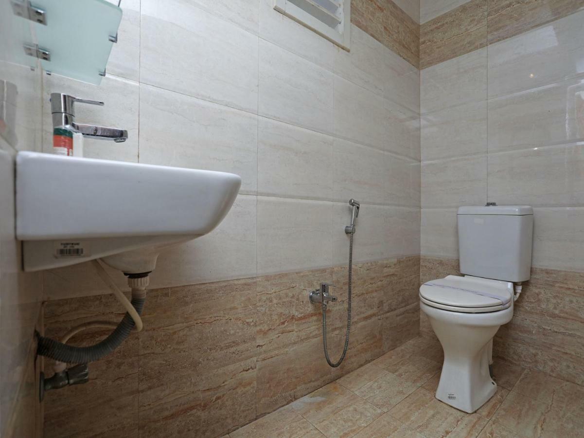 בובנשוואר Oyo 3019 Hotel Lingaraj מראה חיצוני תמונה